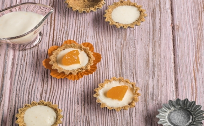 Tartitas de granola, yogur y mandarina